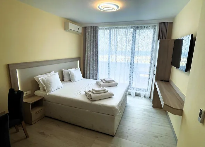 Panorama Sea Lux Отель Приморско