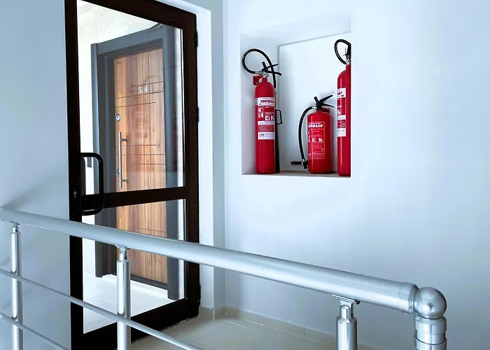 Panorama Sea Lux 酒店 *