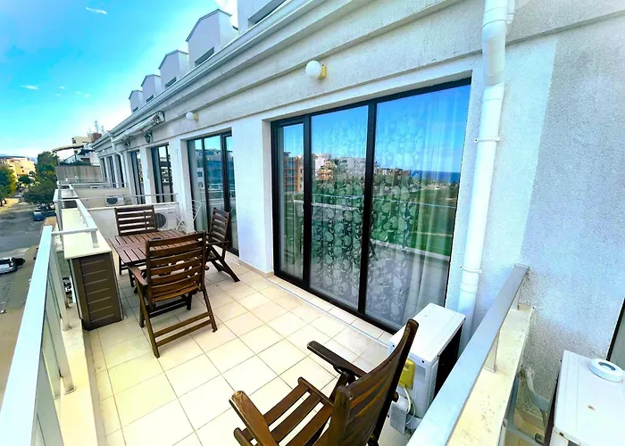 Panorama Sea Lux 酒店