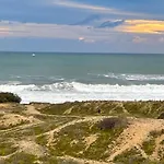 מלון Panorama Sea Lux פרימורסקו